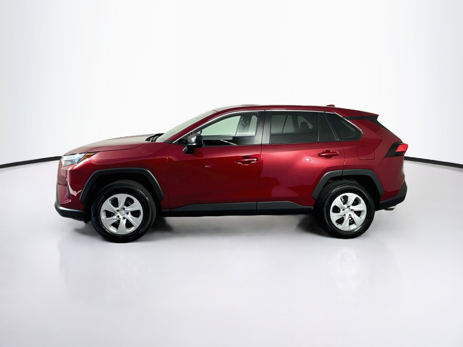 Certified 2025 Toyota RAV4 LE AWD/4WD image 4