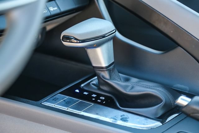 Certified 2023 Hyundai Elantra SE FWD image 25
