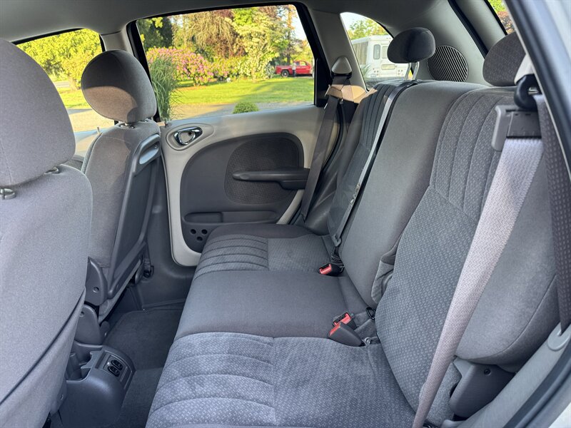Used 2004 Chrysler PT Cruiser w/ PWR Convenience Group FWD image 14