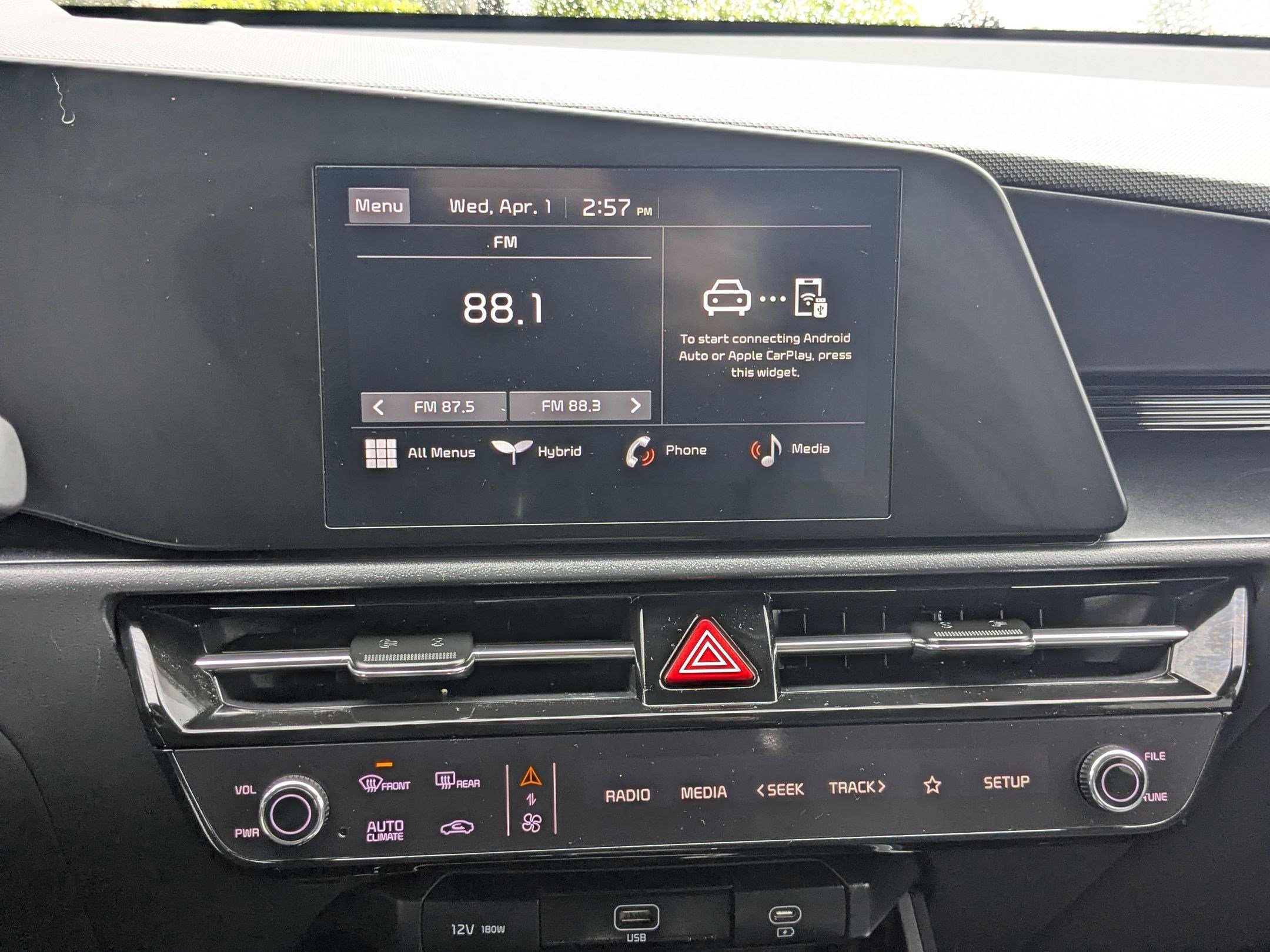 Used 2025 Kia Niro LX FWD image 26