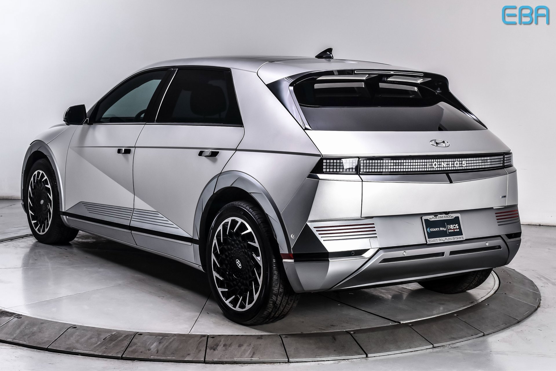 Used 2024 Hyundai Ioniq 5 Limited image 4