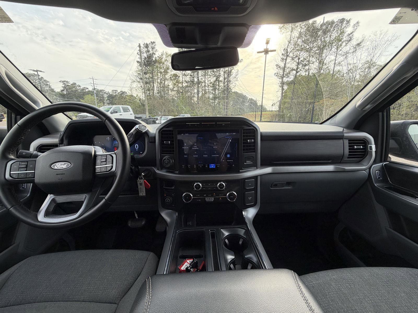 Used 2024 Ford F150 XLT w/ Mobile Office Package image 7