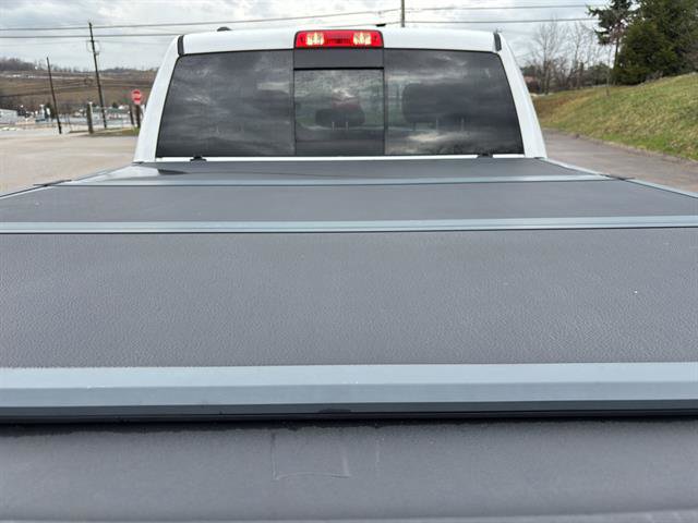 Used 2019 RAM 1500 Classic SLT image 18