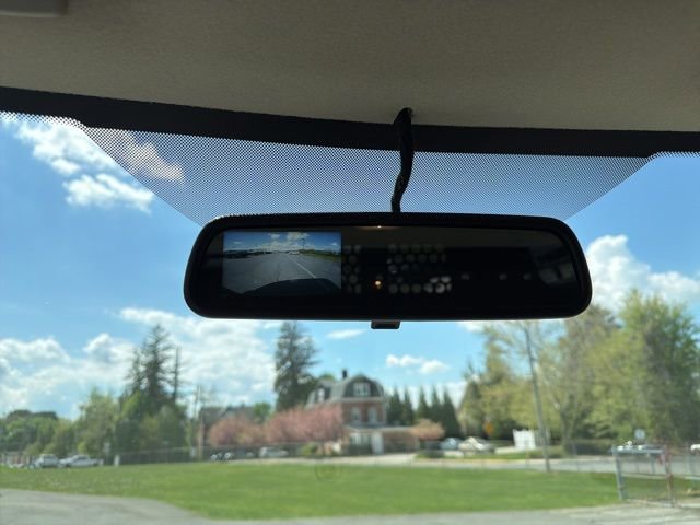 Used 2024 GMC Savana 2500 w/ Driver Convenience Package image 14