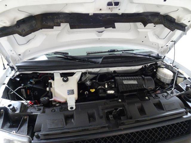 Used 2019 Chevrolet Express 3500 w/ Driver Convenience Package RWD image 36