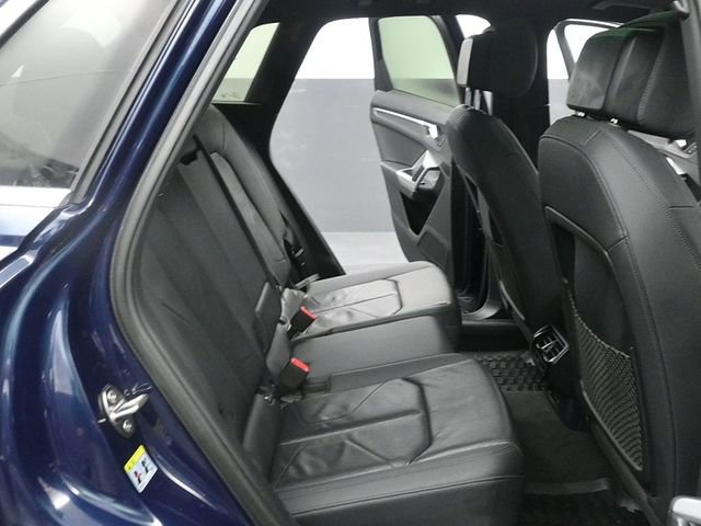 Used 2020 Audi Q3 2.0T Premium image 12