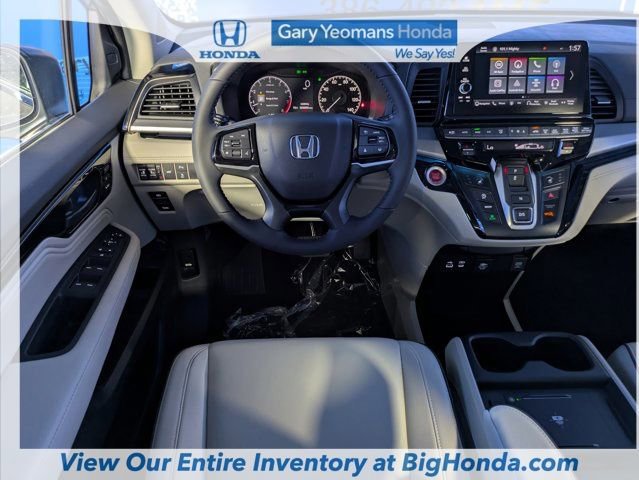 New 2026 Honda Odyssey Touring image 16