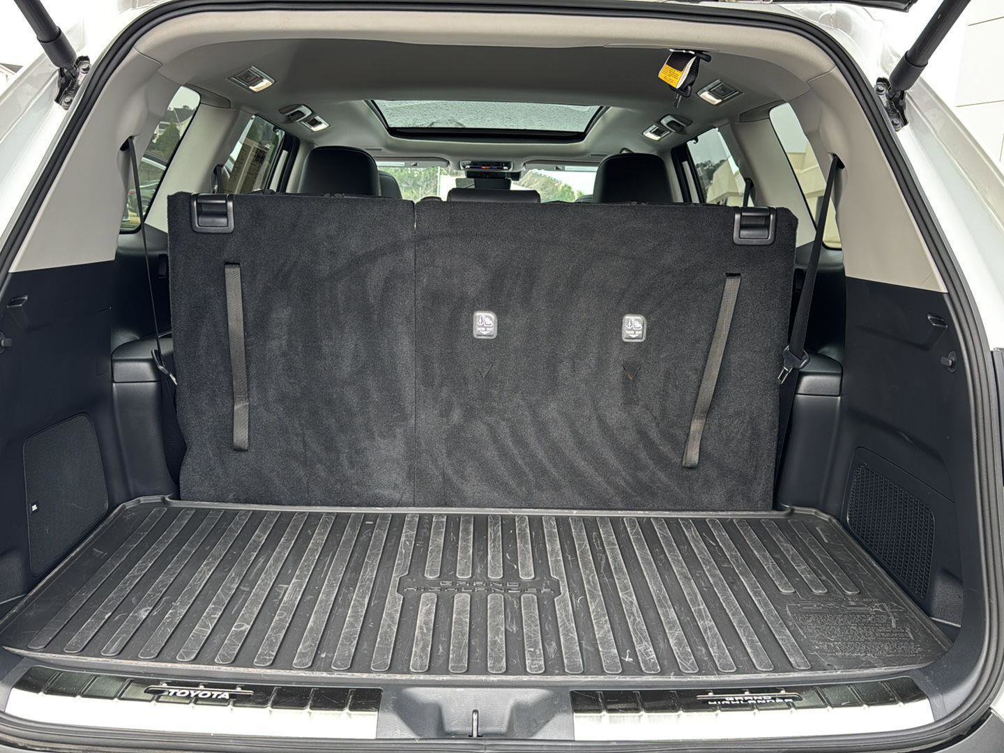 Used 2024 Toyota Grand Highlander Platinum image 29