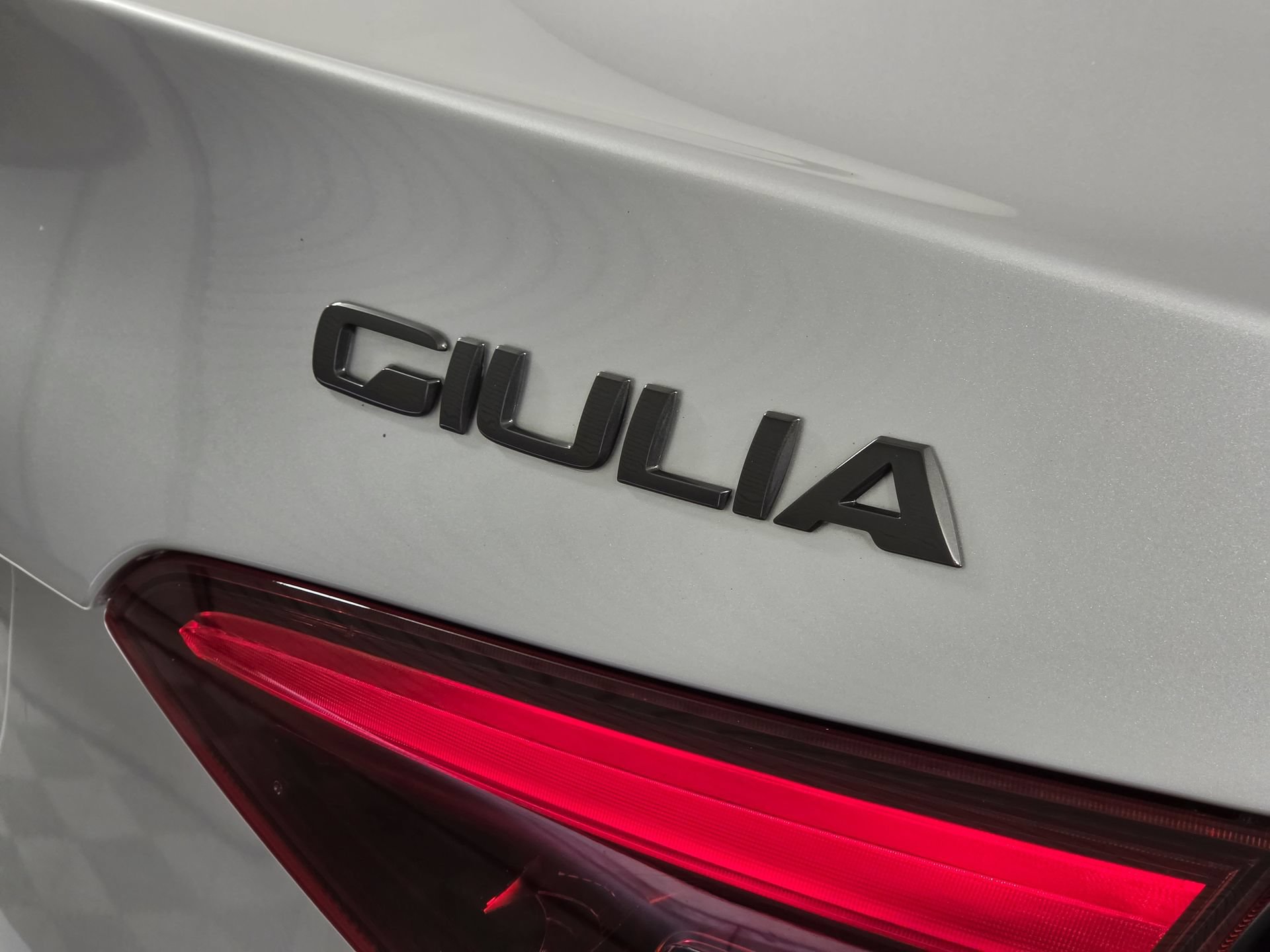 Used 2020 Alfa Romeo Giulia Ti w/ Nero Edizione RWD image 11