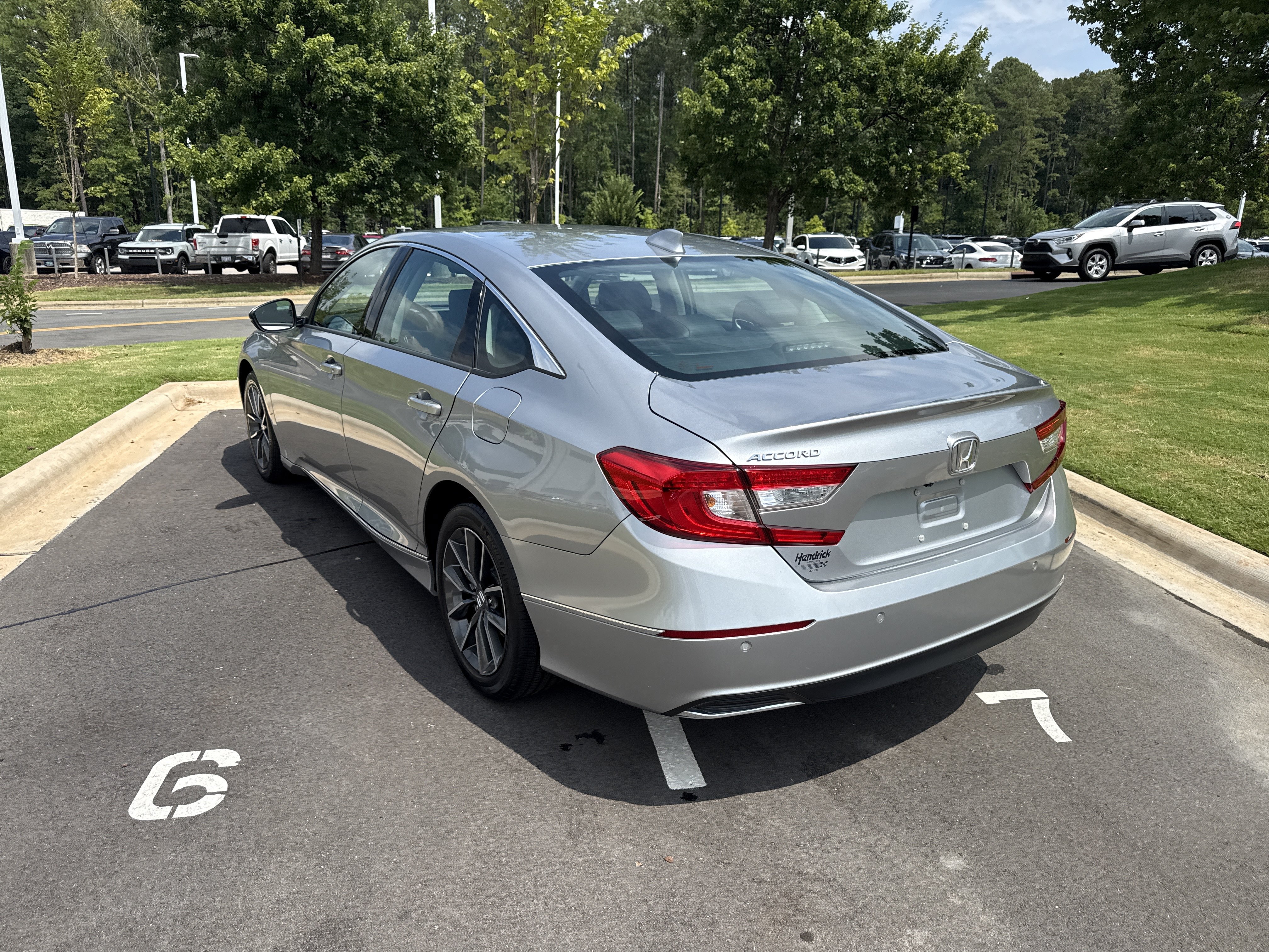 Used 2022 Honda Accord EX-L image 8
