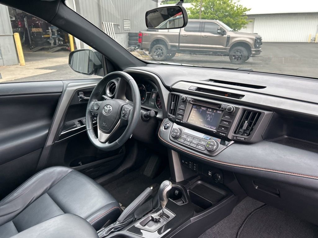 Used 2016 Toyota RAV4 SE AWD/4WD image 35