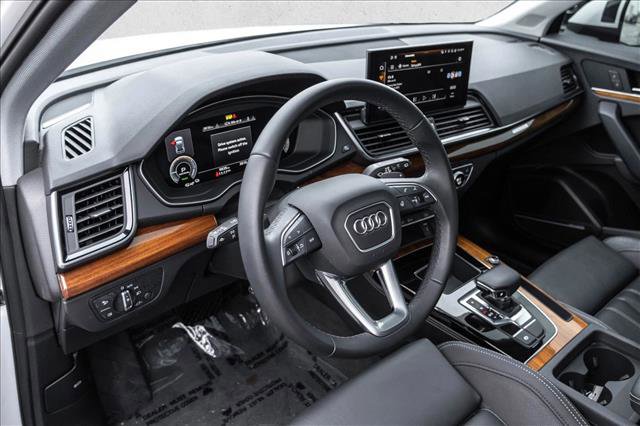 Used 2023 Audi Q5 e Premium Plus w/ Premium Plus Package image 10