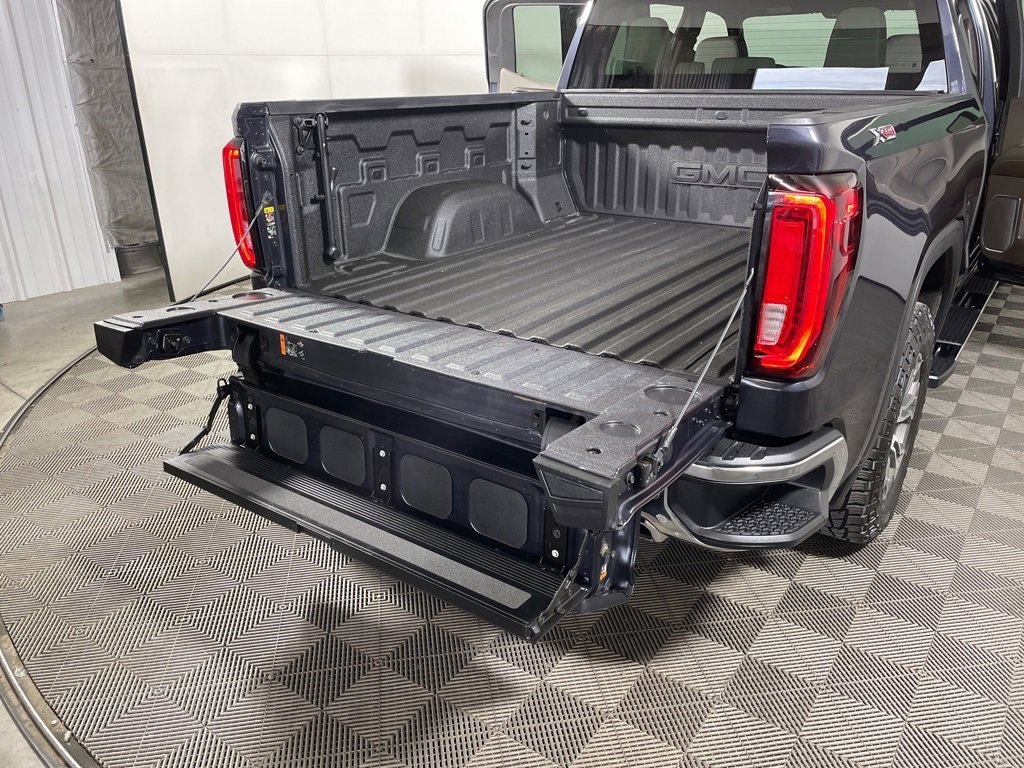 Used 2024 GMC Sierra 1500 SLT w/ SLT Convenience Package image 29