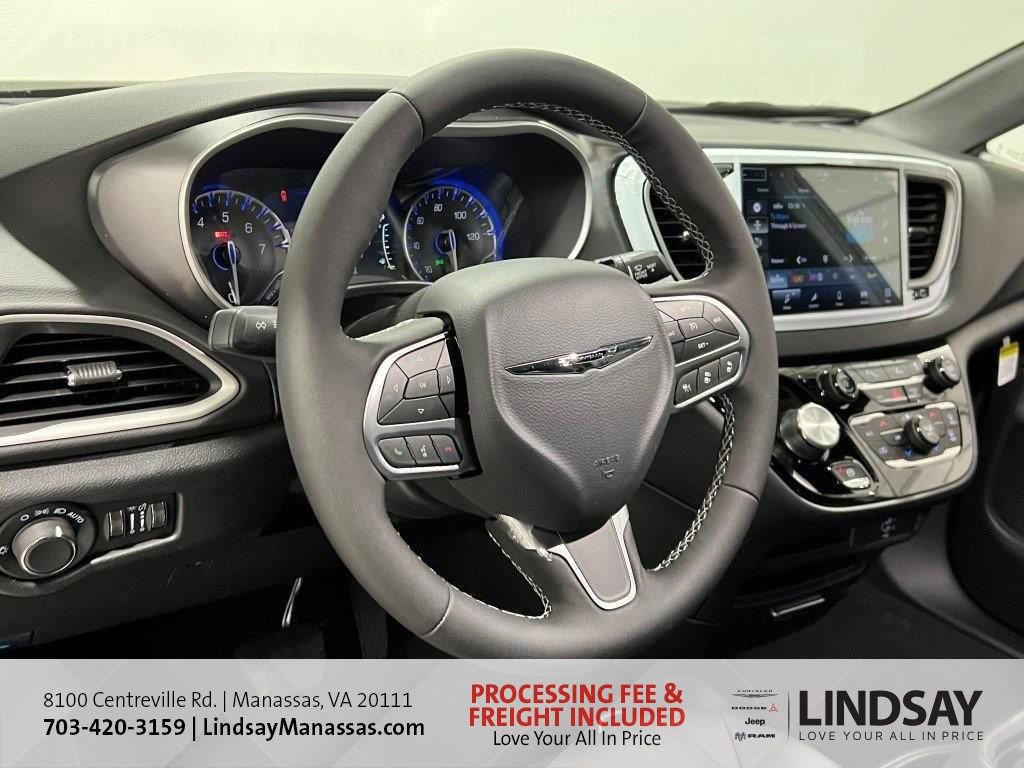 New 2026 Chrysler Voyager LX image 11