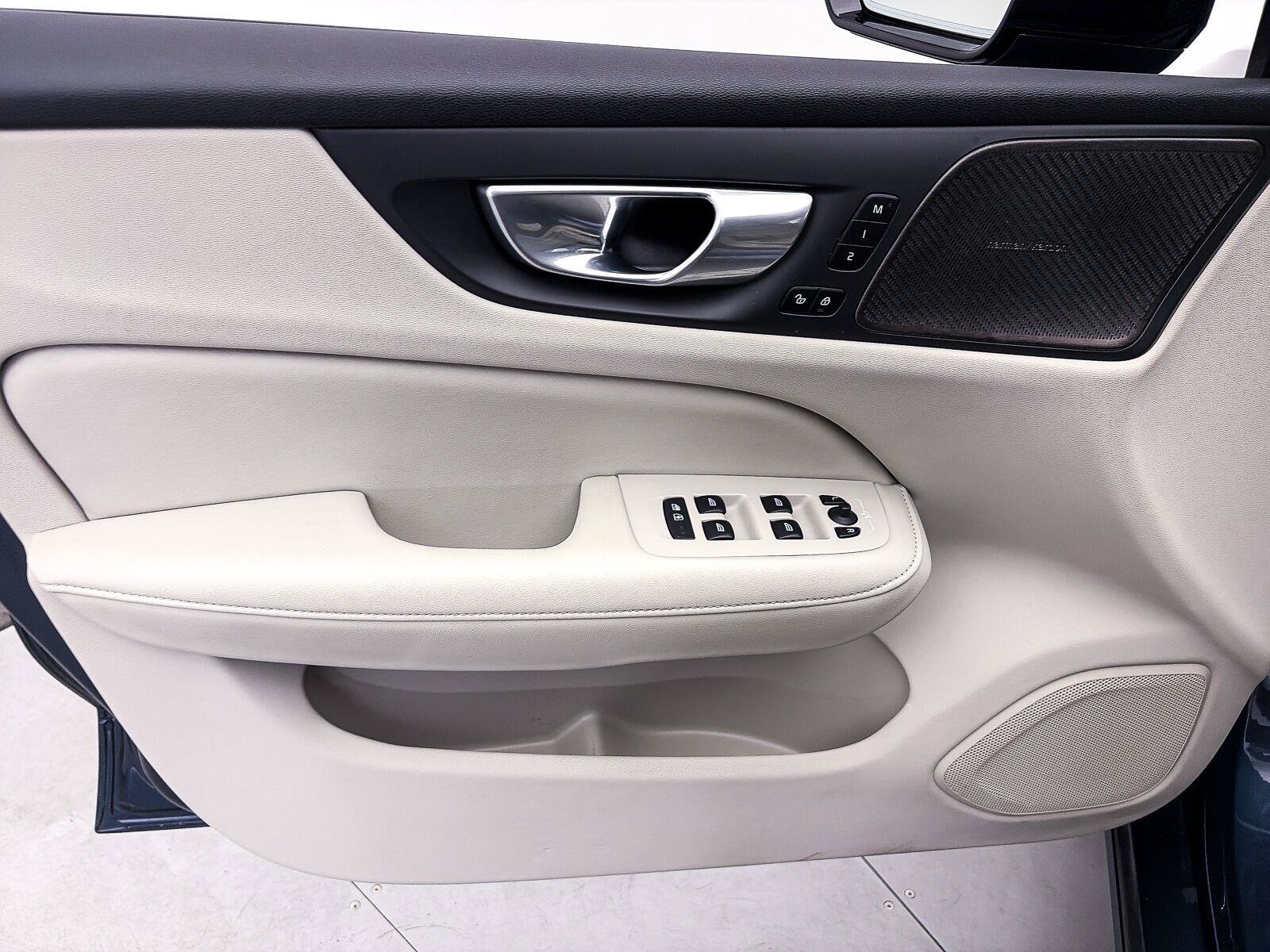 Used 2024 Volvo S60 B5 Plus FWD image 18