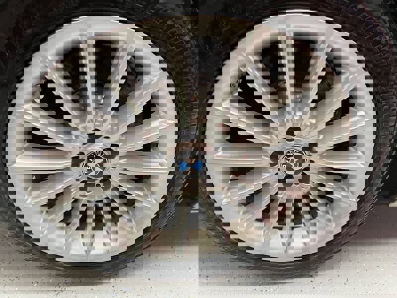 Used 2011 BMW 535i Sedan image 26