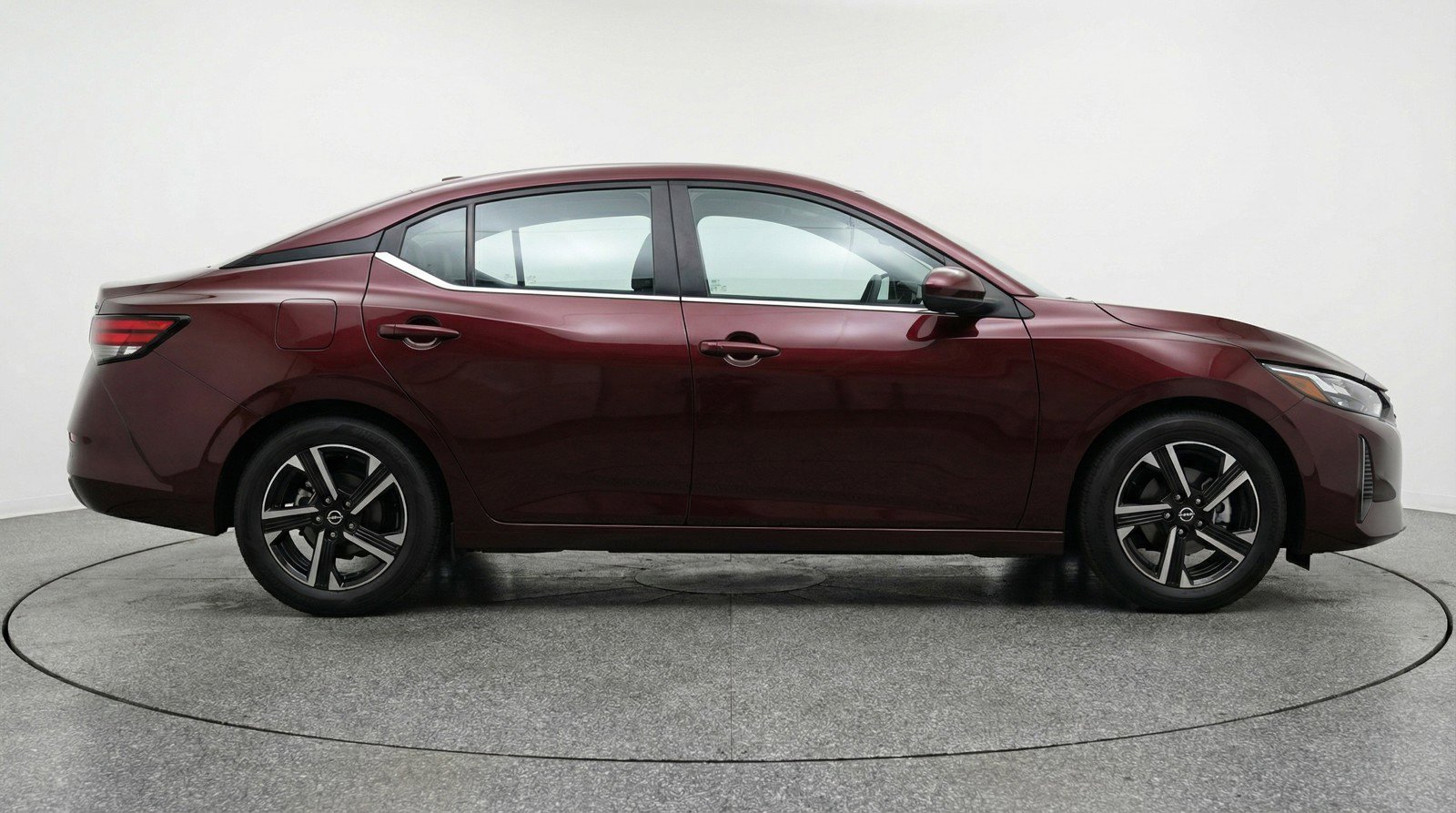 Used 2025 Nissan Sentra SV image 11