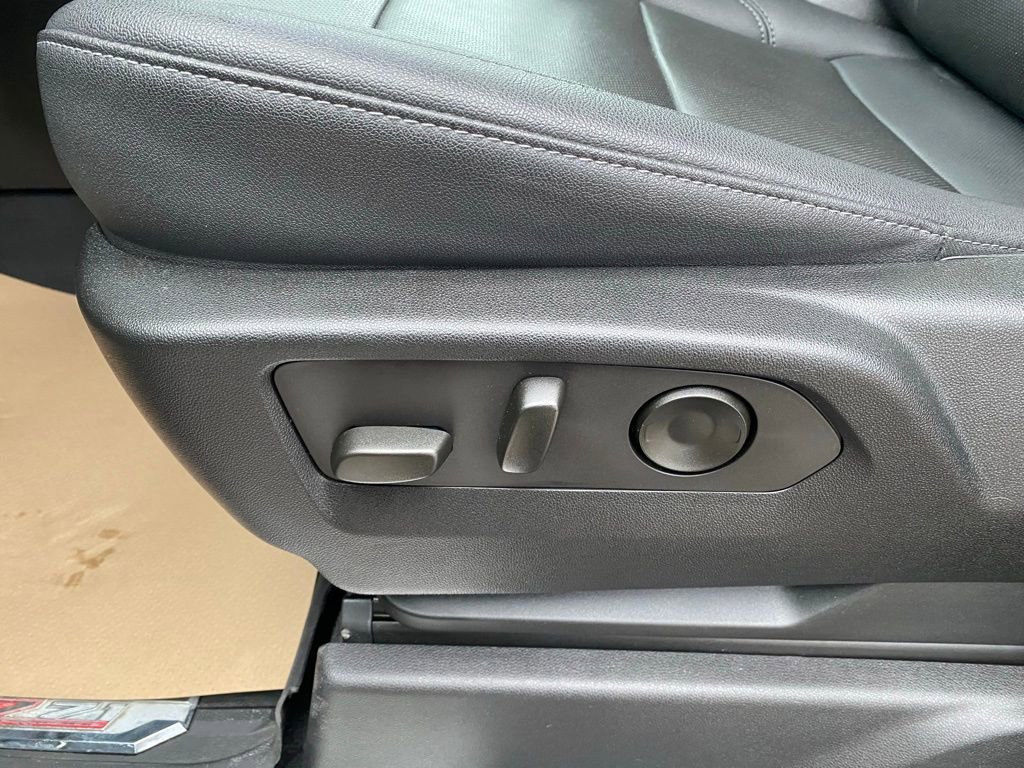 Used 2023 Chevrolet Silverado 1500 LTZ w/ LTZ Premium Package image 12