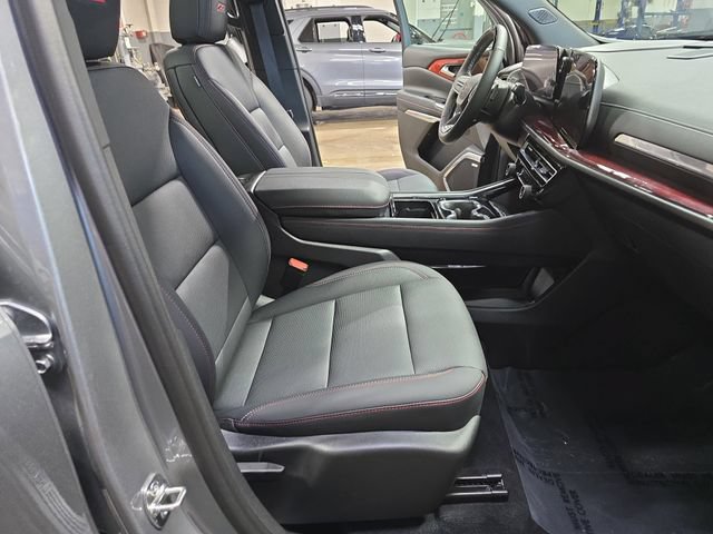 New 2026 Chevrolet Traverse Z71 w/ Enhanced Driving Package AWD/4WD image 13