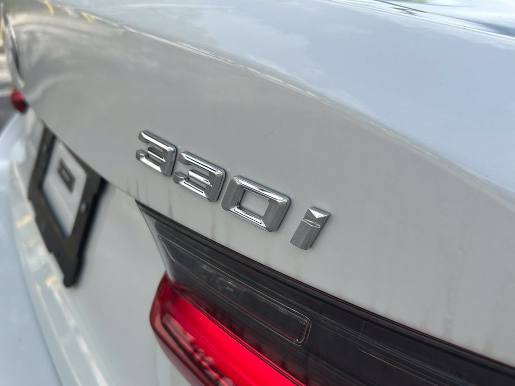 Used 2025 BMW 330i Sedan RWD image 38