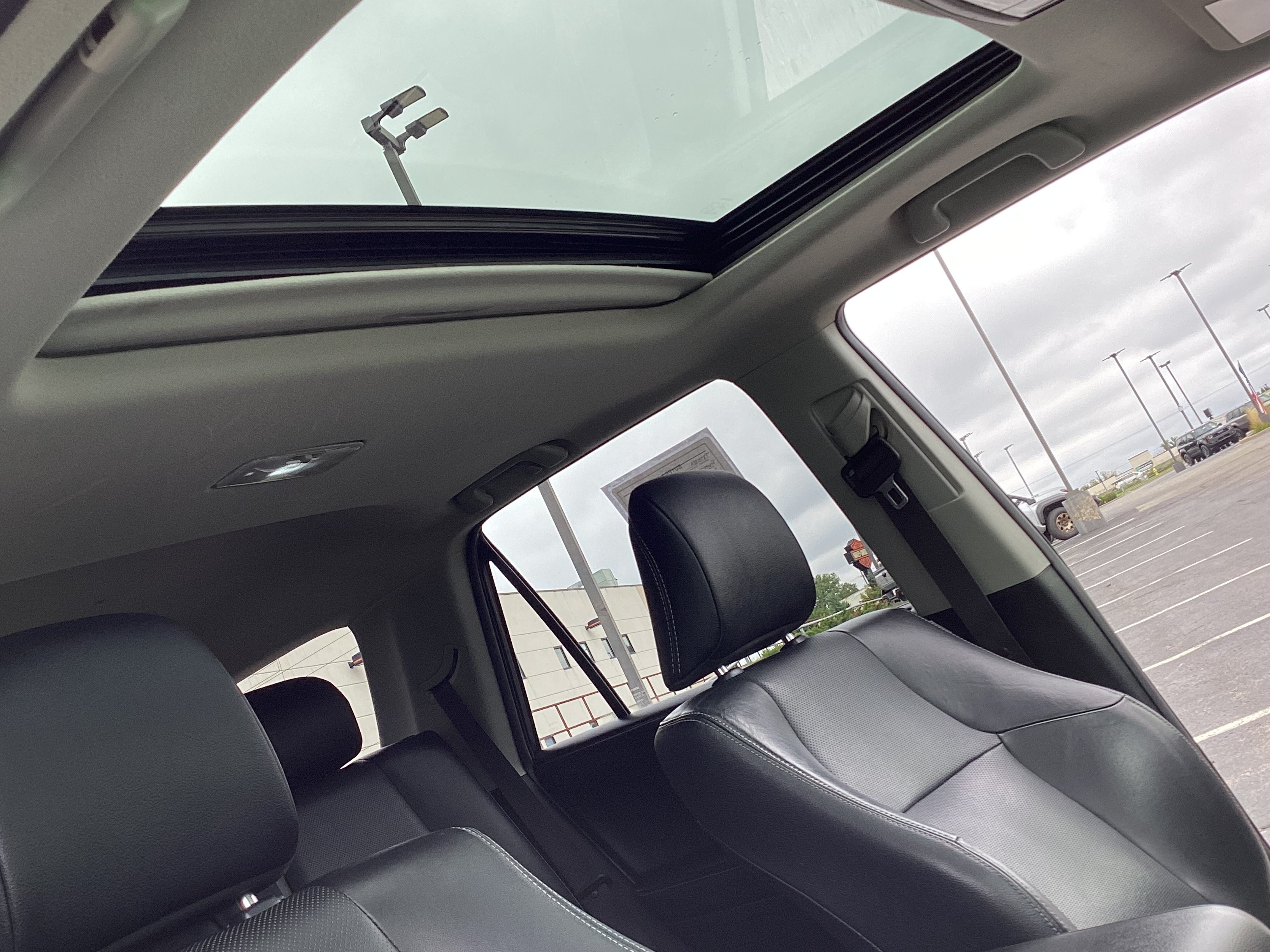 Certified 2019 Toyota 4Runner Limited AWD/4WD image 4