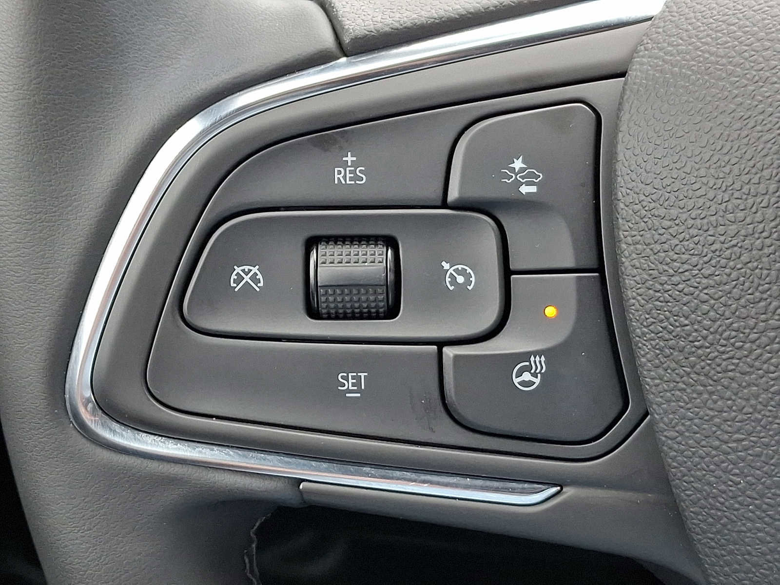 Certified 2025 Buick Envista Sport Touring w/ Convenience I Package image 22