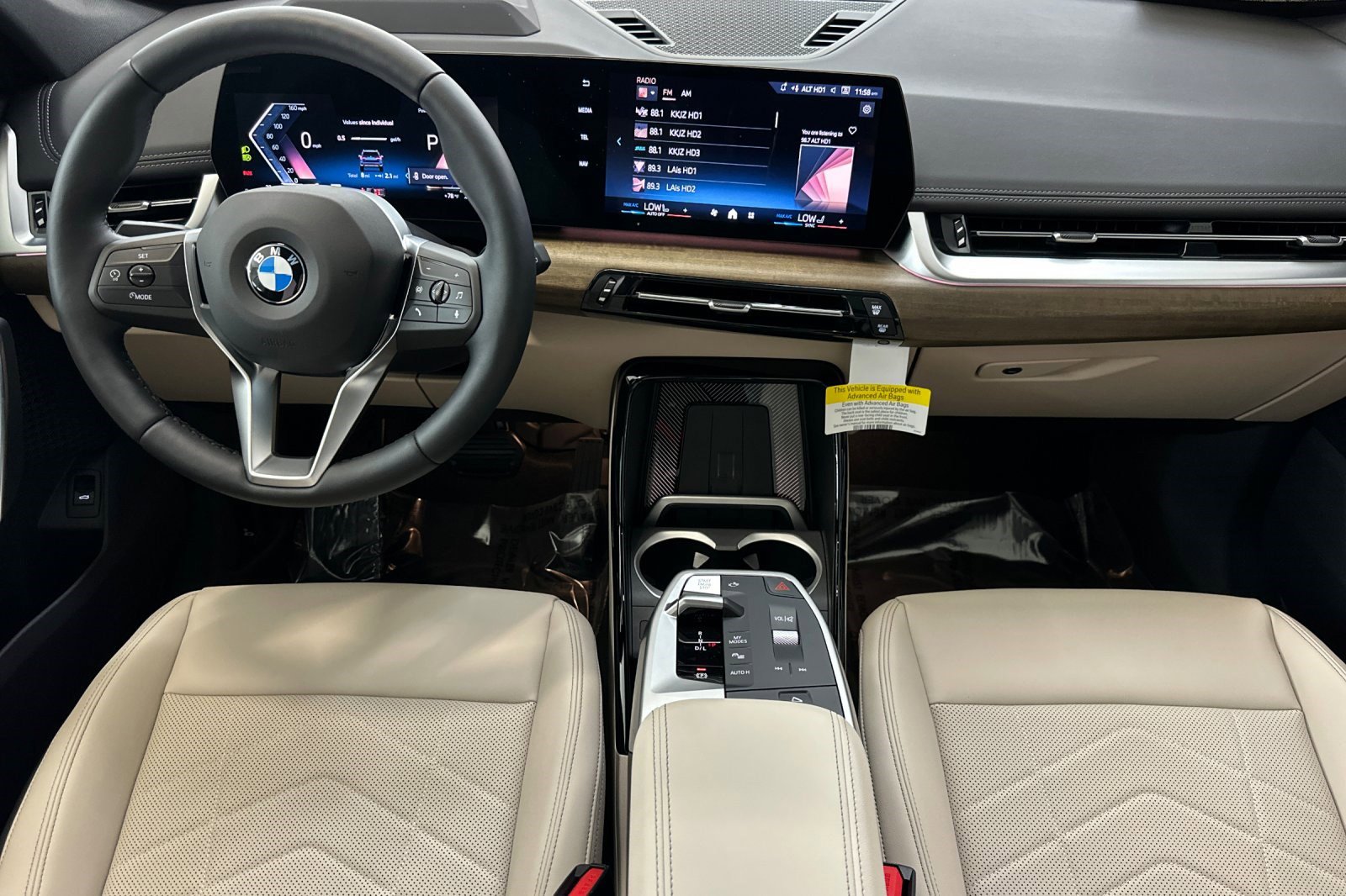 Used 2025 BMW X1 xDrive28i w/ Technology Package image 25