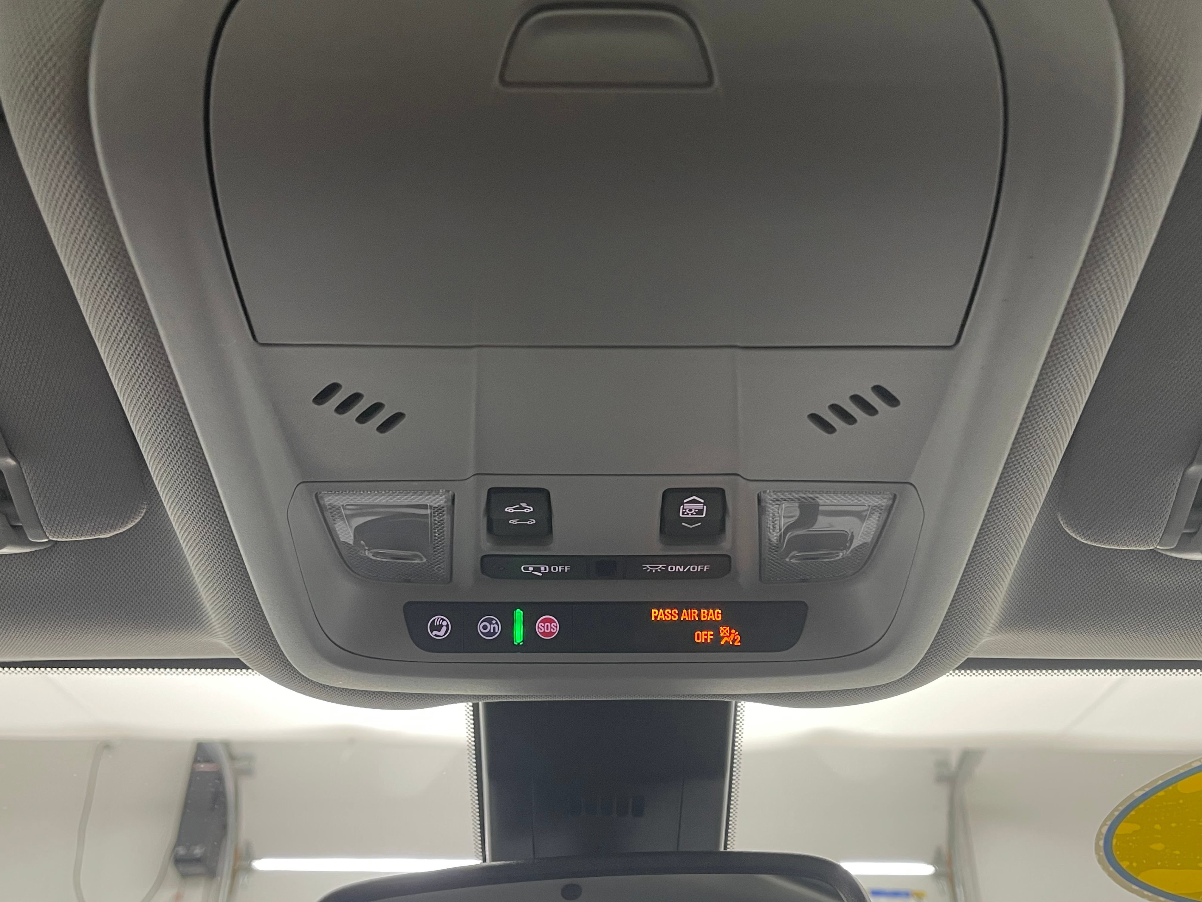 Used 2022 GMC Terrain SLE w/ Driver Convenience Package FWD image 31