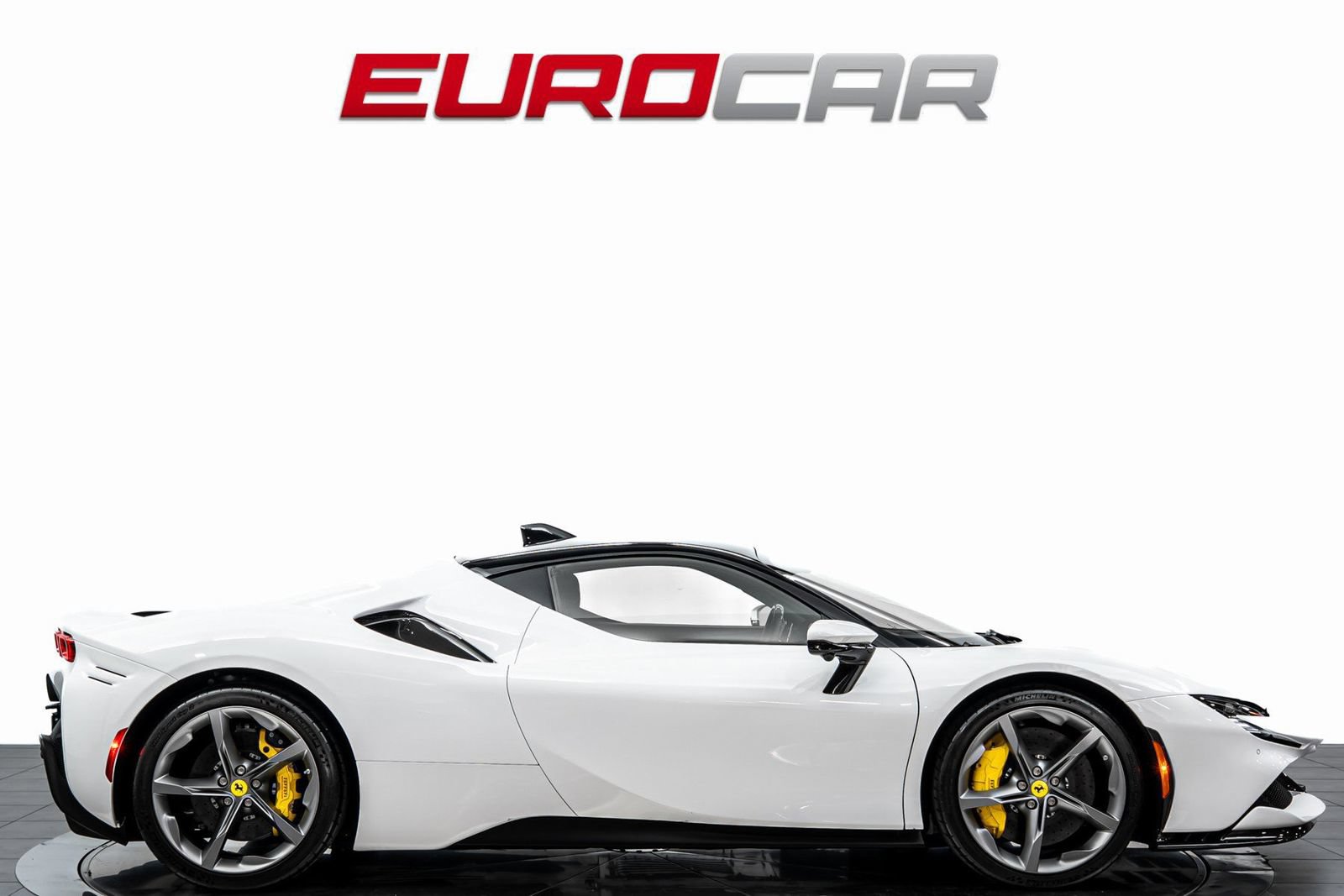 Used 2022 Ferrari SF90 Stradale AWD/4WD image 6