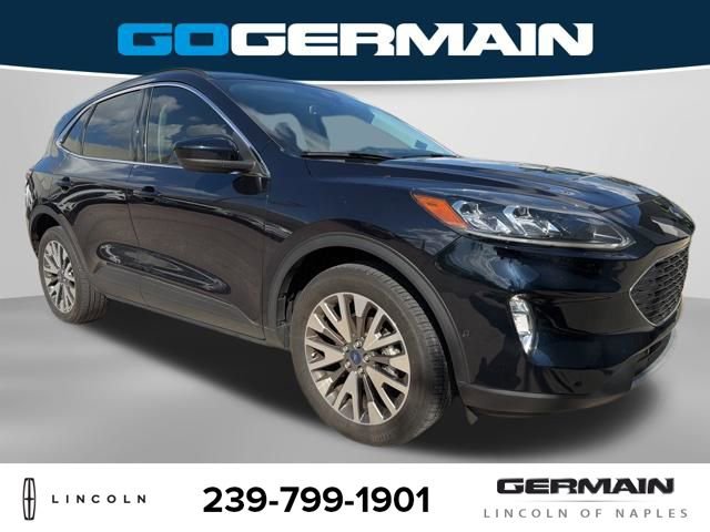 Used 2021 Ford Escape Titanium w/ Class II Trailer Tow Package image 9