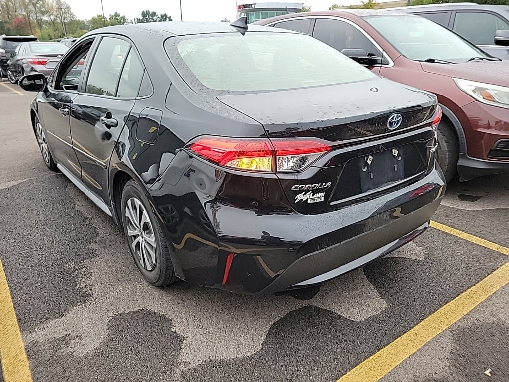 Used 2022 Toyota Corolla LE FWD image 4