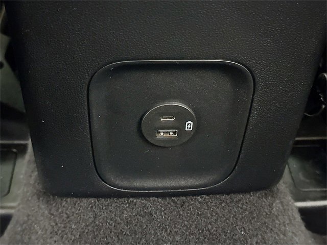 Used 2020 Ford Escape Titanium image 12