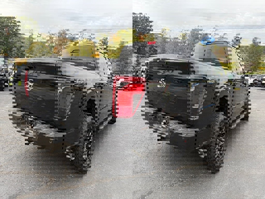 New 2025 Ford F150 XLT image 3