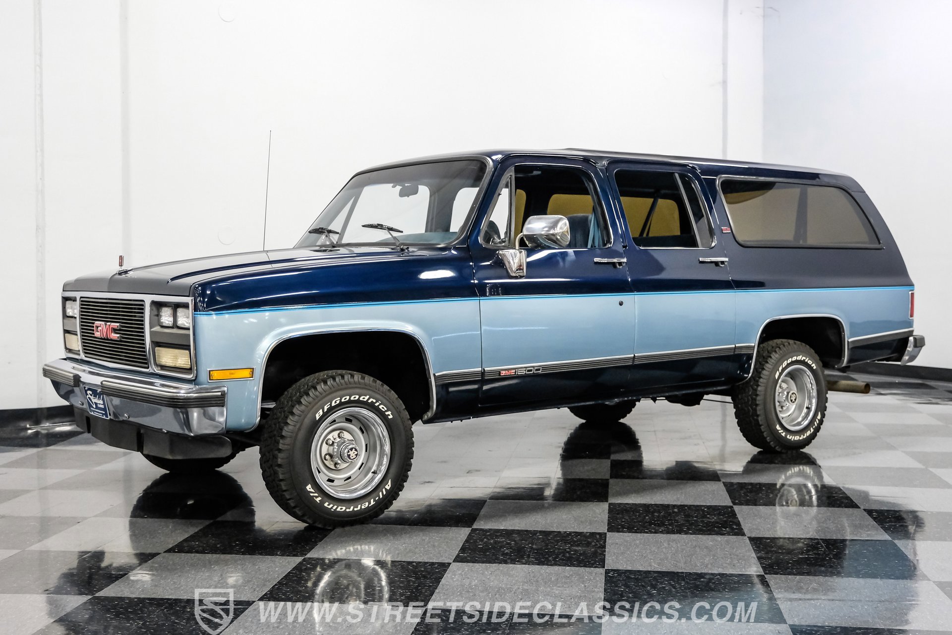 Used 1990 GMC Suburban 4WD image 6