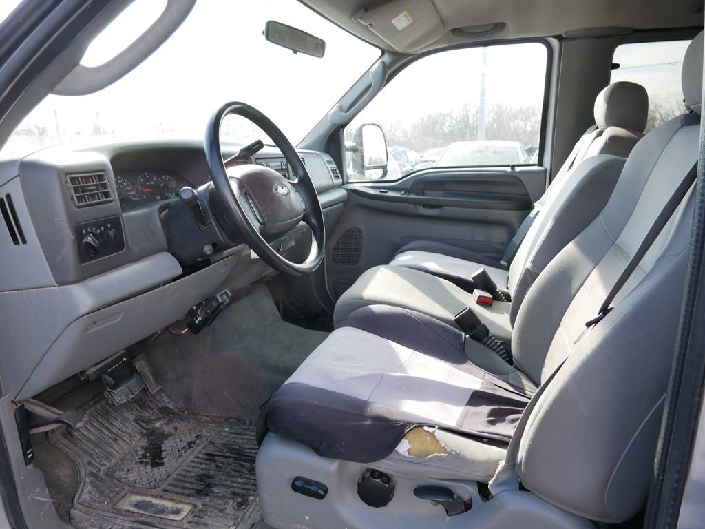 Used 2004 Ford F250 XLT image 11