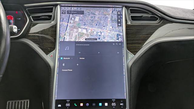 Used 2017 Tesla Model S 90D image 24