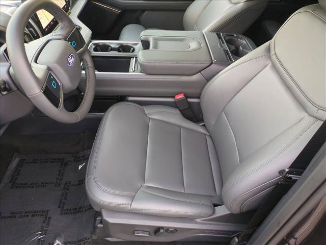 New 2027 Ford Expedition Active AWD/4WD image 4