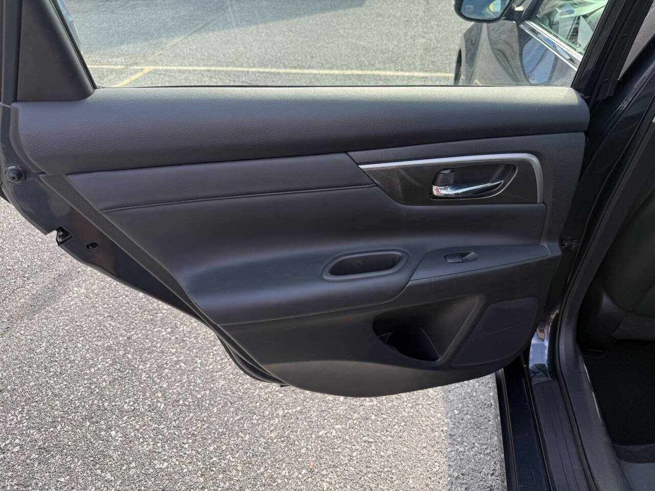 Used 2013 Nissan Altima 3.5 SL FWD image 16