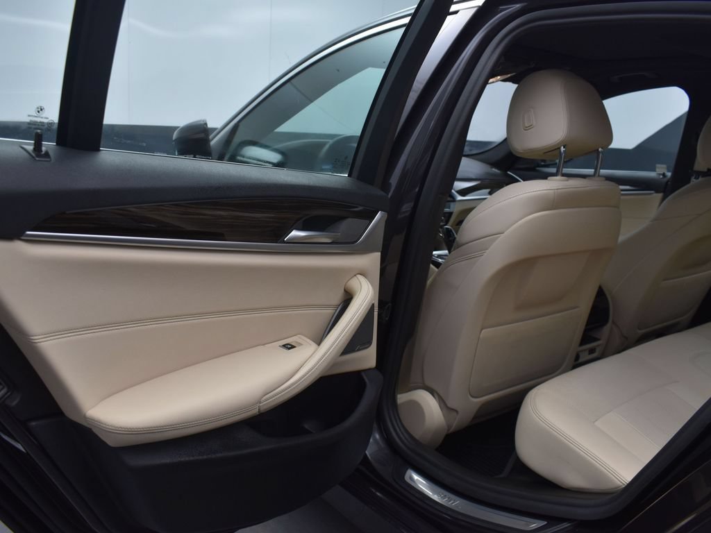 Used 2022 BMW 540i w/ Premium Package RWD image 13