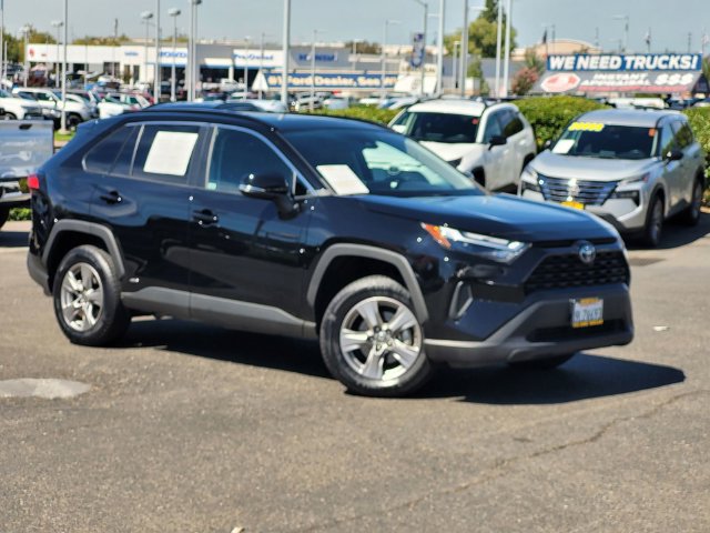 Used 2024 Toyota RAV4 XLE w/ Convenience Package AWD/4WD image 1