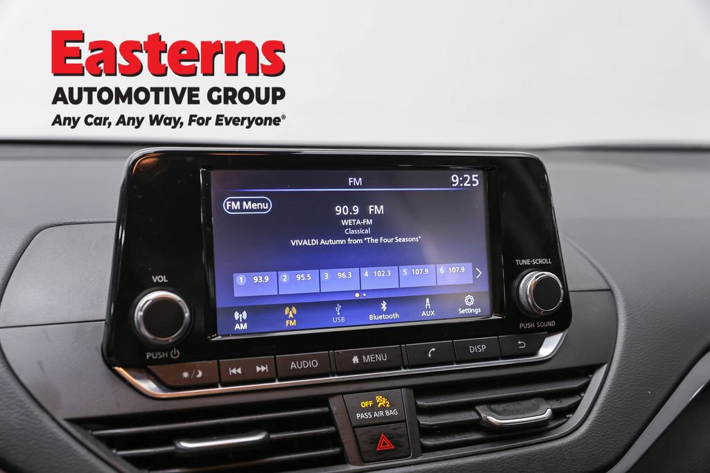 Used 2024 Nissan Altima 2.5 S FWD image 18