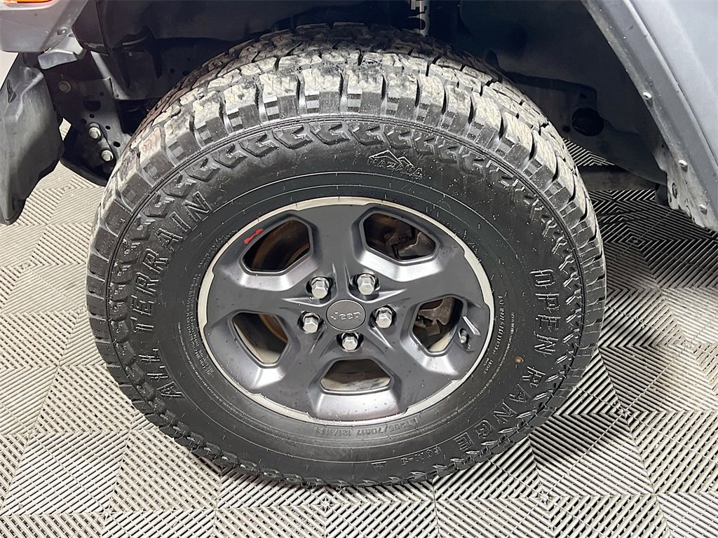 Used 2022 Jeep Gladiator Rubicon w/ Trailer Tow Package image 29