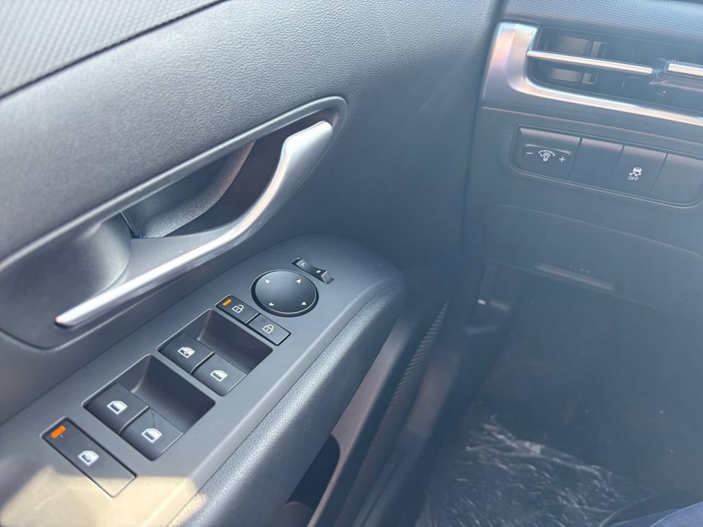 New 2025 Hyundai Tucson SE image 27