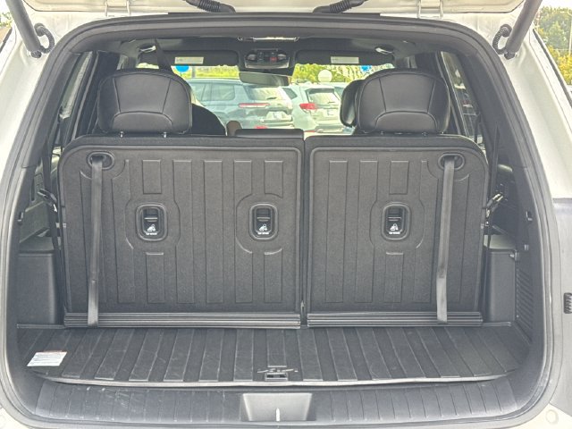 Certified 2027 Kia Telluride EX w/ Towing Package FWD image 17