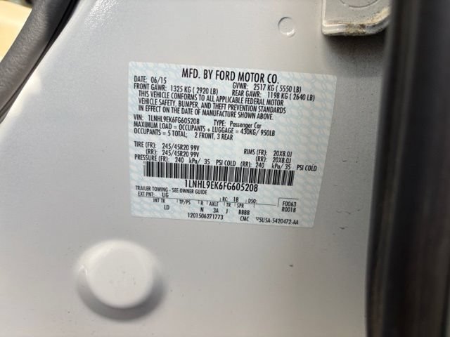 Used 2015 Lincoln MKS AWD w/ Equipment Group 101A image 34