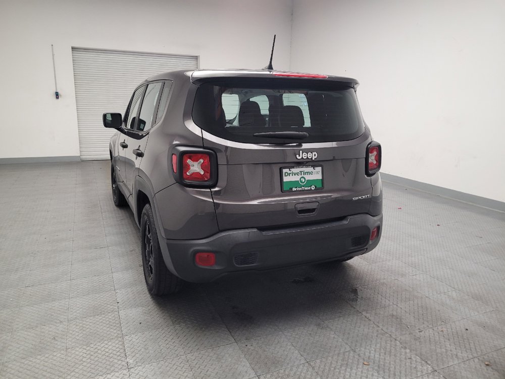 Used 2021 Jeep Renegade Sport FWD image 6