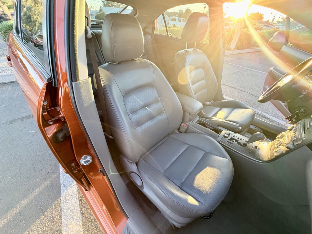 Used 2004 MAZDA MAZDA6 s w/ Luxury Pkg image 31