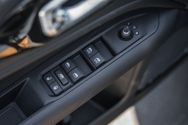 New 2026 Jeep Compass Latitude AWD/4WD image 43