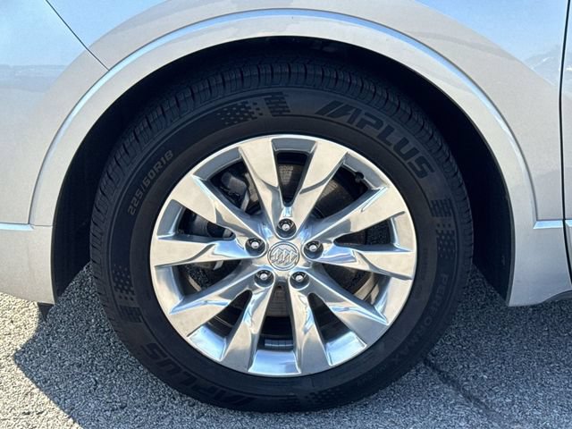 Used 2017 Buick Envision Essence FWD image 22