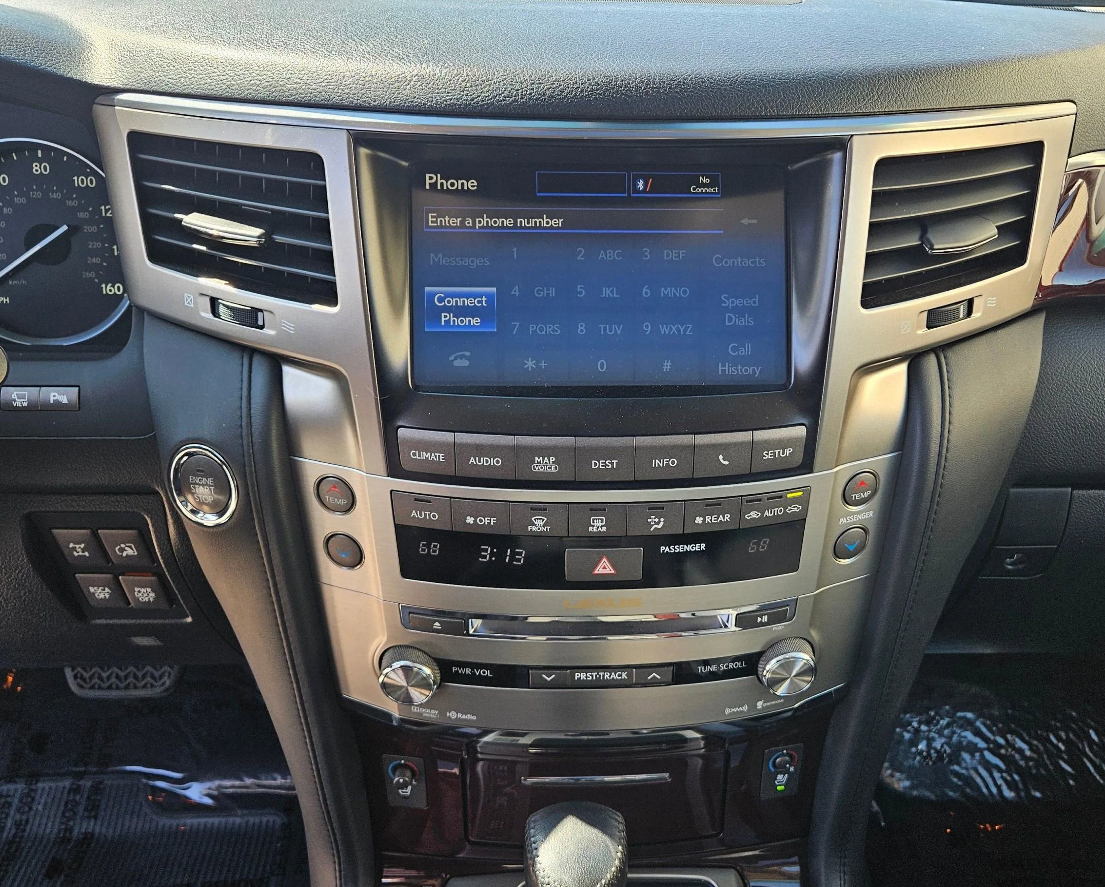 Used 2014 Lexus LX 570 4WD image 28